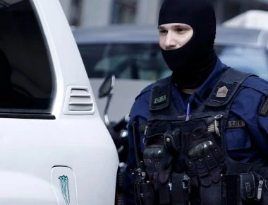 Συλλήψεις 18 ατόμων από την ΕΛ.ΑΣ. που εισέβαλαν στην πρεσβεία του Ιράν και προκάλεσαν φθορές